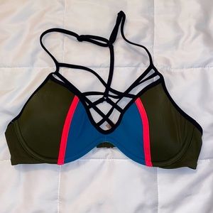 VS PINK swimsuit size M (A-C)